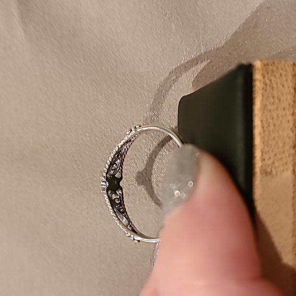 Filigree mother of pearl sterling silver ring - Picture 4 of 5